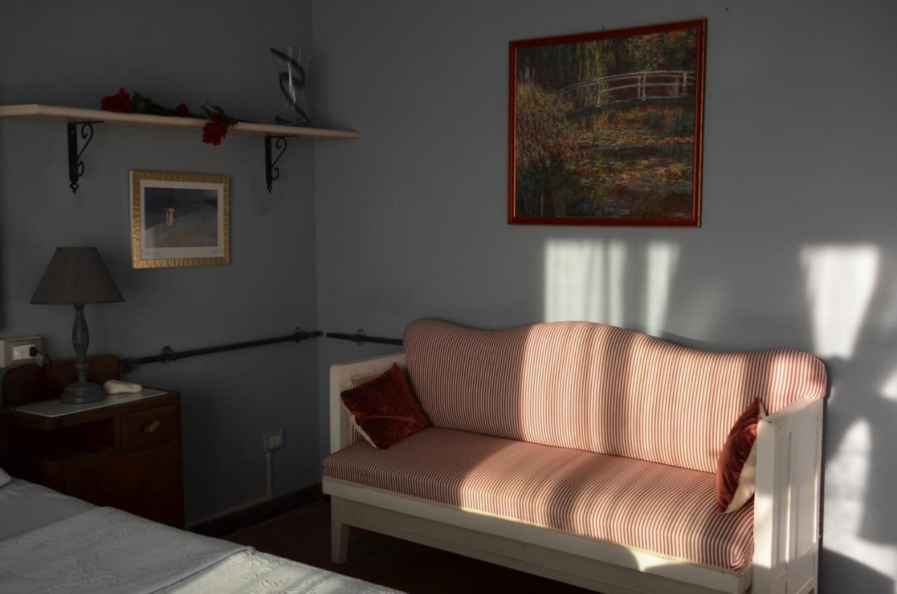 Casa Magnolia Lägenhet Terricciola Exteriör bild